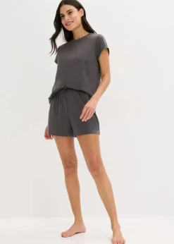 Shorty aus leichtem weichem Material