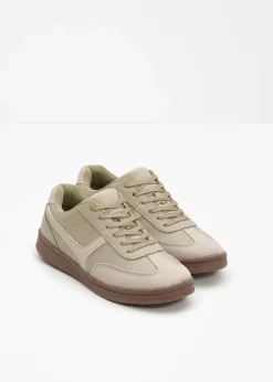 Sneaker im Retrolook