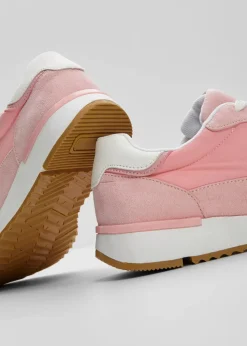 Sneaker im Retrolook