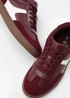 Sneaker im Retrolook