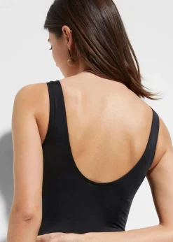 Sport-Badeanzug mit Bein