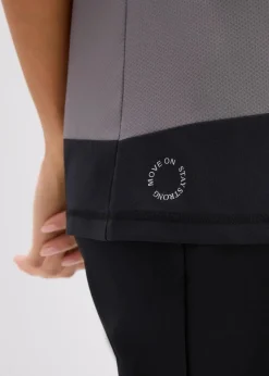 Sport-Shirt mit Strukturoptik