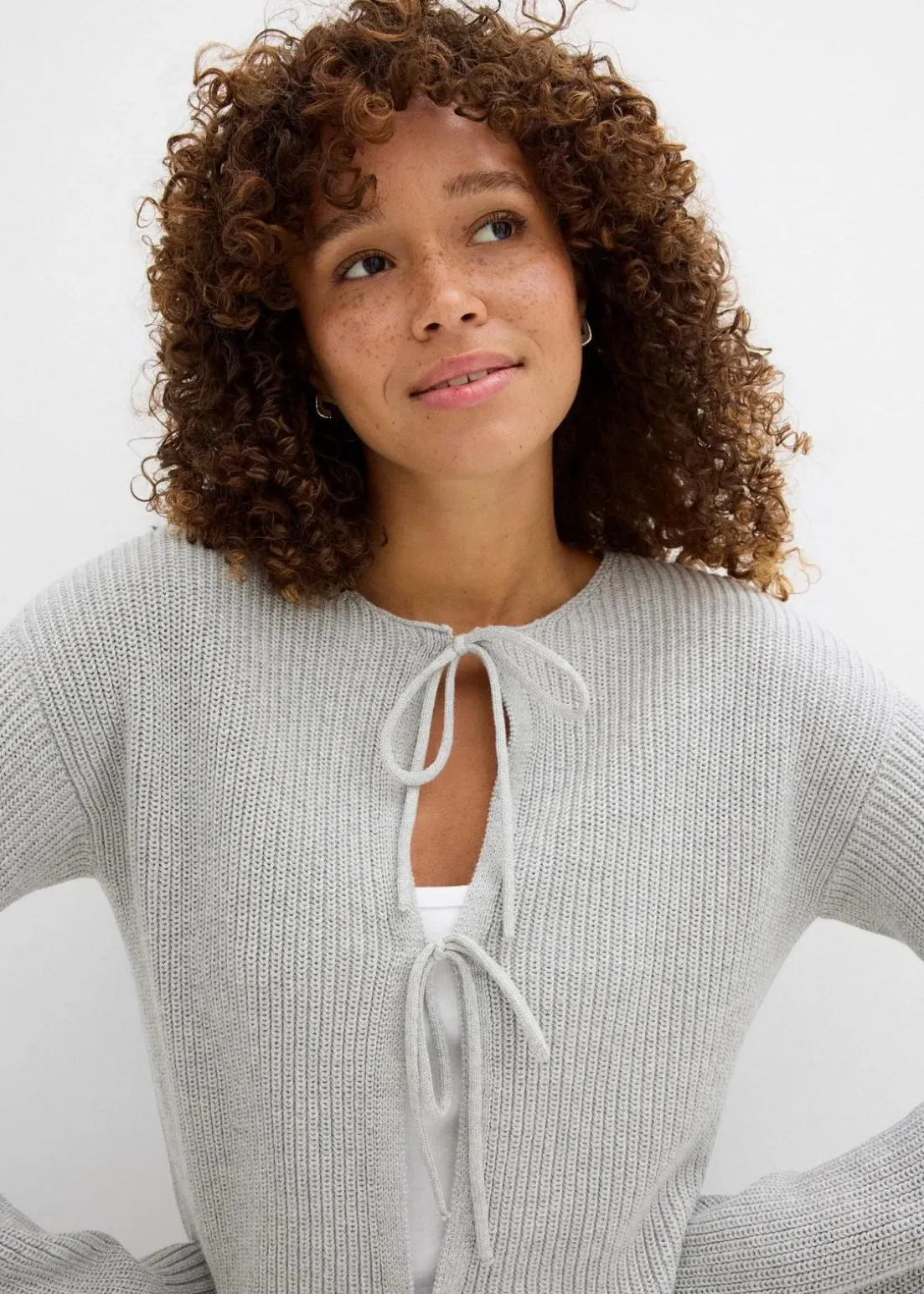 Strickjacke mit Schleifen-Detail