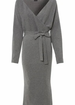 Strickkleid aus fließendem Viskose-Mix