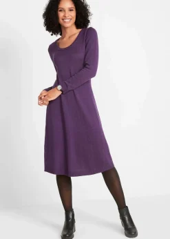 Strickkleid in ausgestellter Form