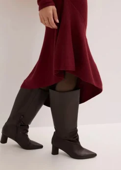 Strickkleid mit asymmetrischem Saum aus Baumwolle und Kaschmir