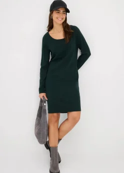 Strickkleid mit legerem Schnitt