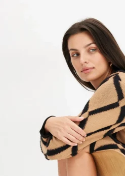 Strickkleid mit Rautenmuster aus Federgarn