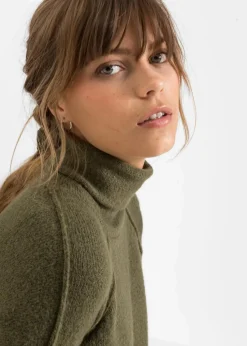 Strickkleid mit Rollkragen