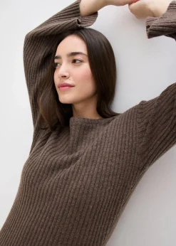 Strickkleid mit Schlitz