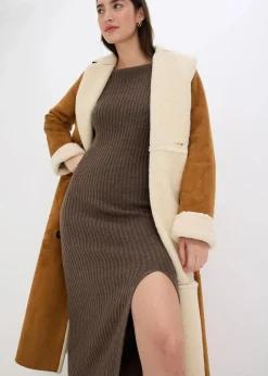 Strickkleid mit Schlitz