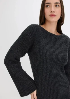 Strickkleid mit Schlitz