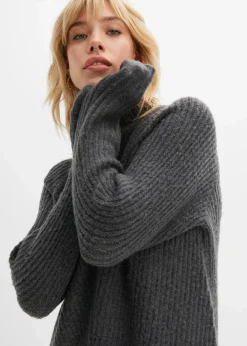 Strickkleid mit Vokuhila-Saum