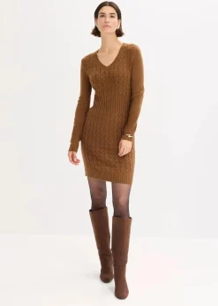 Strickkleid mit Zopfmuster