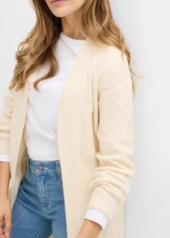 Strickmantel aus Zopfstrick