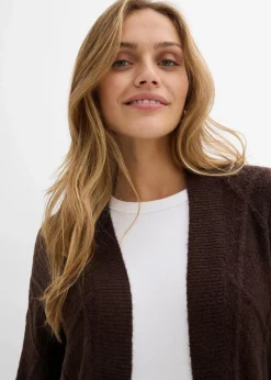 Strickmantel aus Zopfstrick