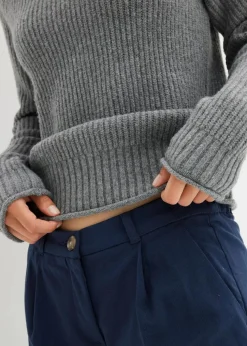 Strickpullover mit Stehkragen