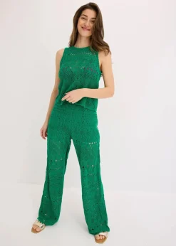 Stricktop mit Lochstrickmuster