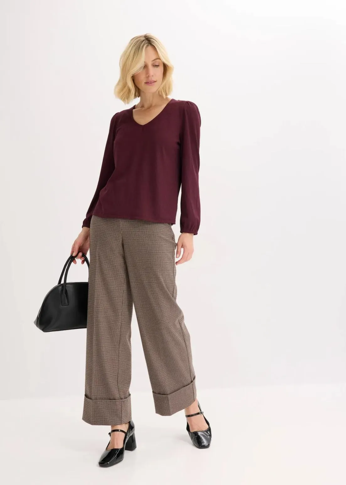 Struktur-Shirt mit abnehmbarer Schluppe