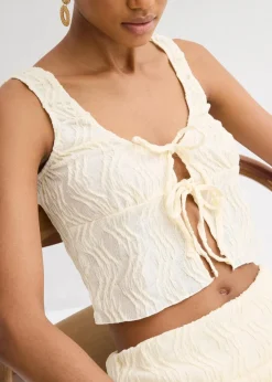 Top mit Schnürung in Struktur Optik