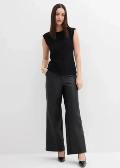 Top mit Zierschnalle aus Crepe