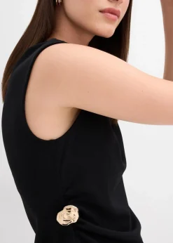 Top mit Zierschnalle aus Crepe