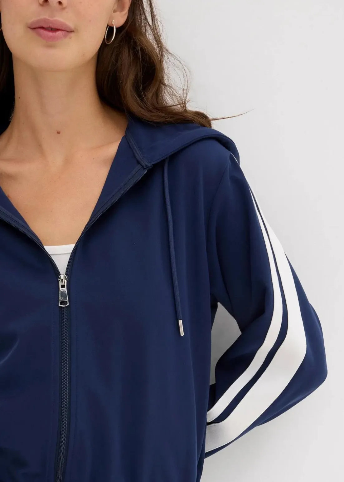 Trainingsjacke mit sportivem Streifen