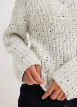 Troyer mit überschnittener Schulter