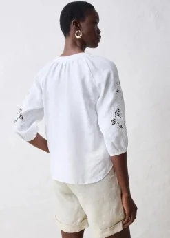 Tunika aus reinem Leinen, mit Lochstickerei