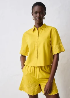 verkürzte Hemdbluse mit Seidenanteil