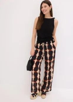 weite Hose mit Batik-Print