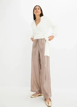 Wickelpullover mit Accessoire