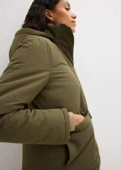 Winterjacke mit aufgesetzen Taschen