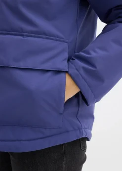 Winterjacke mit aufgesetzen Taschen