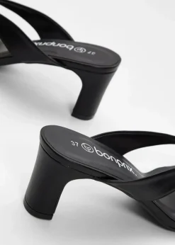 Zehenstegpantoletten mit Blockabsatz